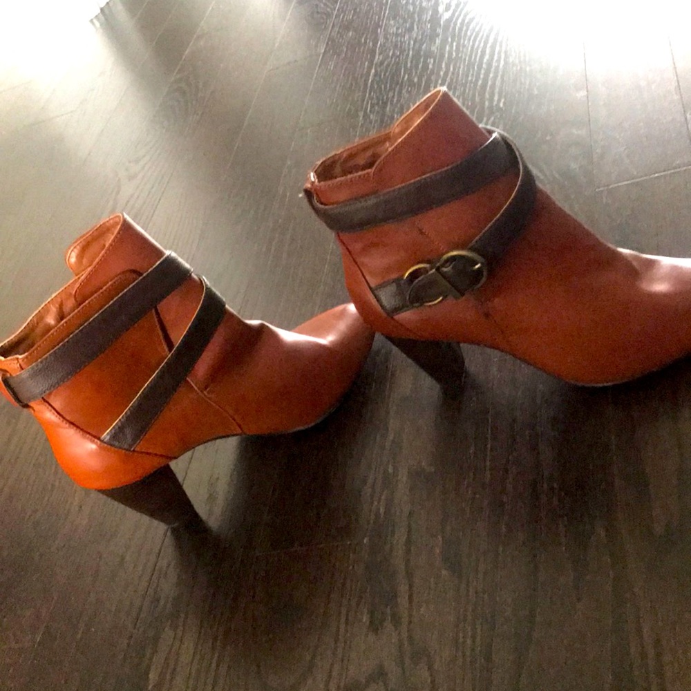 3 for $25 ❤️ - Jessica Tan Boots